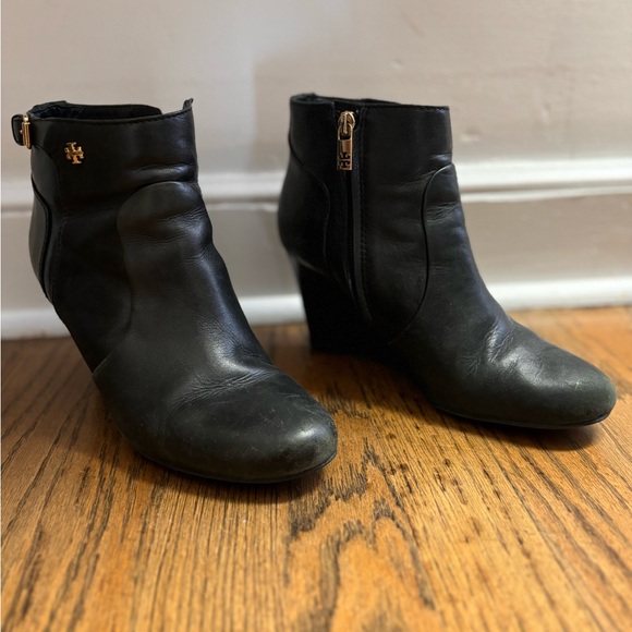 Tory Burch Black Wedge Leather Booties - Picture 3 of 8